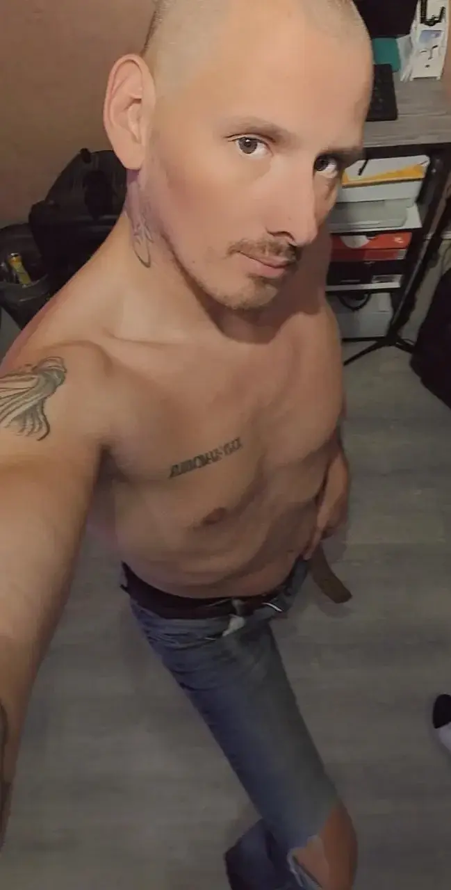 Leak & nude 1 — Mick_mick