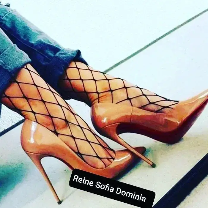 Leak & nude 1 — Reinesofiadomina