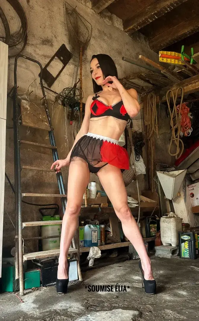 🎥New Video : Je fais une surprise à Alpha, pour me faire baiser comme une chiienne dans mon garage 😈