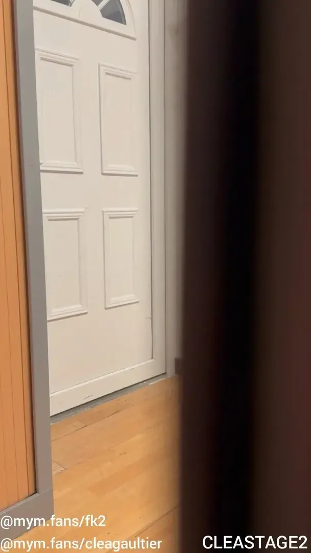 Leak public de lemonde2fk2 — « CODE CLEASTAGE2**46 PRINTEMPS POUR LE Collègue MARIÉ** (et ouais j’l’avais rajeuni à 43, my bad 😭) Je le convoque direct dans mon bureau genre « viens 2 sec »… le mec pense pas une seconde qu’un truc de ouf l’attend 😂SURPRISE GROSSEUR XXXL DANS LES CHIOTTES DU BUREAU 🚽💥Après le vote sur X ultra crade de la team, vous avez plébiscité l’option ultime : **CLÉA GAULTIER** en chair et en os 🍑👑La meuf sur Marseille à ce même moment débarque juste pour « rendre service » lololol 😈✈️Elle avait déjà kiffé le délire quand elle était venue en « stagiaire mystère » au taf… sauf que cette fois le marié avait pas été invité, il m’en a voulu grave pendant des jours 😤Et là BAM ! Cléa arrive en mode full slut décontract : jean qui moule le cul de ouf 🍑, petit haut rose ultra serré qui explose ses nibards 🍒💦 on dirait qu’ils vont déchirer le tissu direct 🔥La vidéo **CLEASTAGE2** (la suite officielle de son stage quoi 😂📹) fait **32 minutes de pure folie** ⏱️Je spoile PAS la fin… mais disons que le mec a sorti un move de LEGENDE ABSOLUE 😱🍆💦Un truc tellement ouf que même moi j’étais choqué sur le siège de mon bureau lorsque j’ai vu les RUSH vidéos🤯 Franchement… le collègue marié peut clamser demain, il aura déjà vécu le sommet de sa vie sexuelle 😭🙏 RIP au game, level max atteint 💀🔥 » (nude) sur MYM