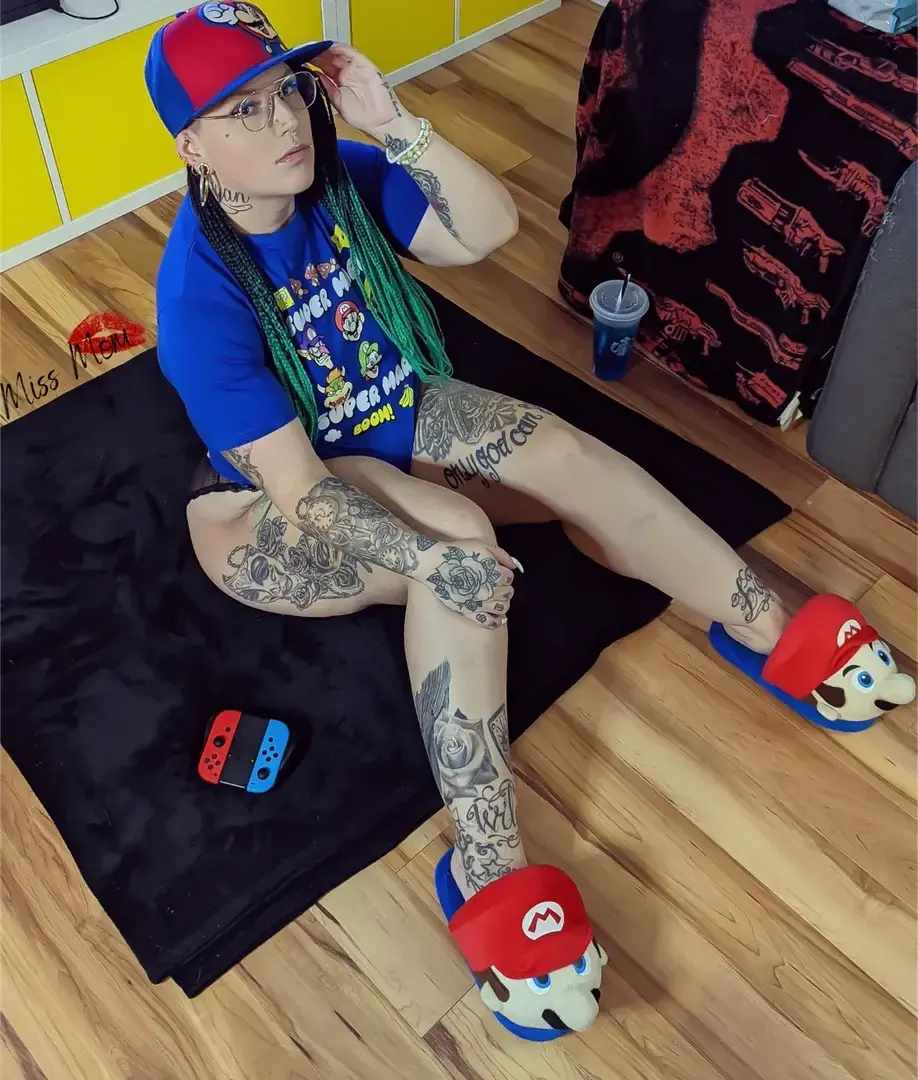 Leak & nude 3 — Missmom69