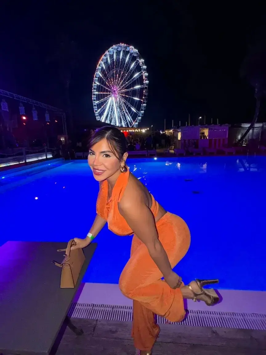 Leak & nude MYM — beuretteintense : « 🍑😜🌶️ Mon abonnement va bientôt être GRATUIT 😱😱 » (MYM)