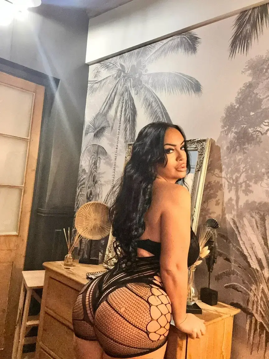 Aperçu public — Lisaamelk94 : « 🎁 Abonnement GRATUIT à vie + une vidéo bonus offerte 🎬 » (MYM) — pas un leak