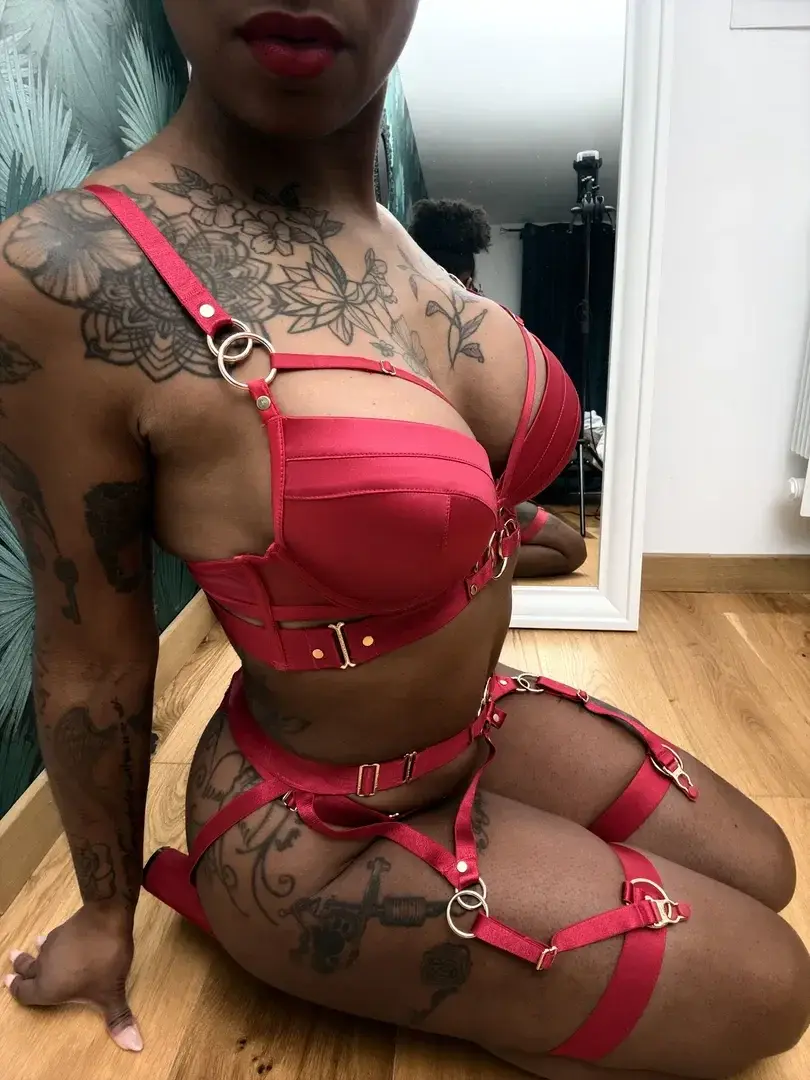 Priscadelice971 — média 2 | French Modèles