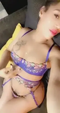 Leak public de Transmetisse — « description de la photo » (nude) sur MYM