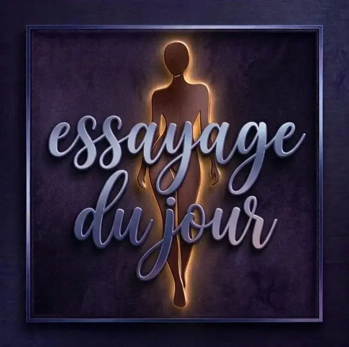 Leak & nude MYM — Sophiechoeur : « Ma séance d'essayage privée... 👗🔥Je teste plusieurs tenues pour vous... mais le meilleur moment, c'est forcément quand je change de vêtements. 😉 Dis moi en privé quel look tu préfères voir sur moi ! 🫣 » (MYM)