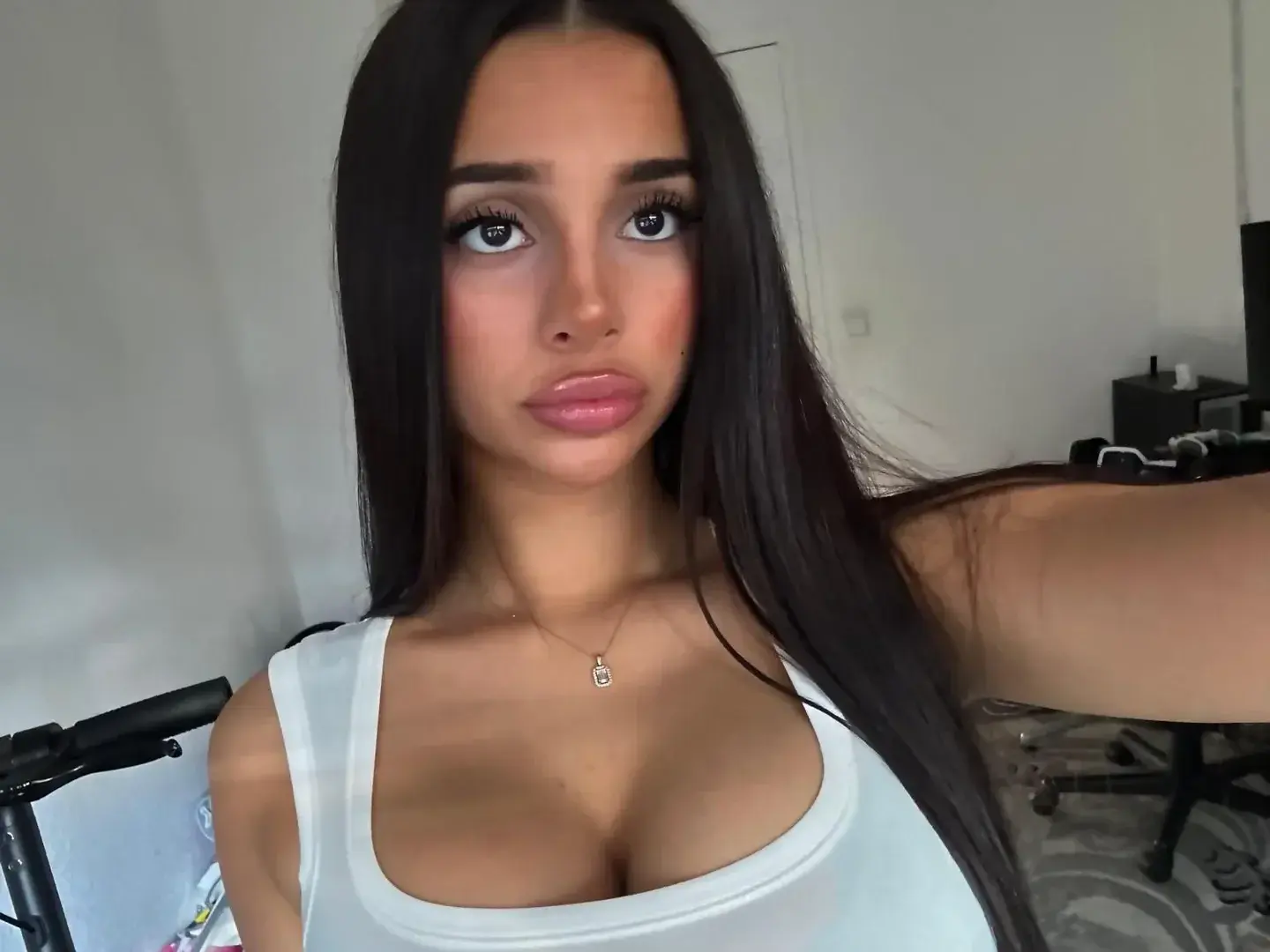 Hey baby 💕 ich bin heute für dich den ganzen Tag da 🙈