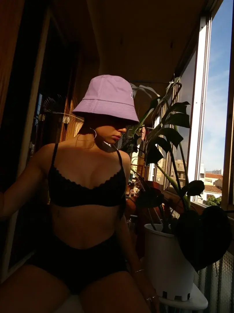 Magenta - Photo exclusive MYM 1 | French Modèles