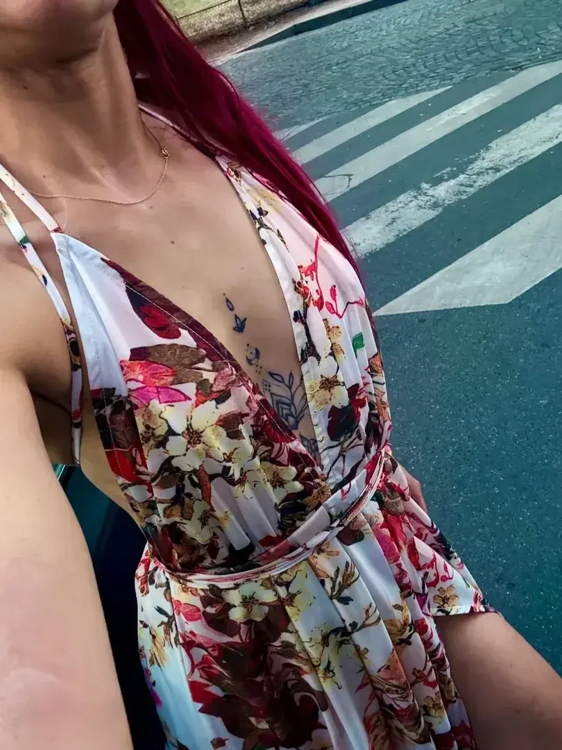 Paris, 6h, je rentre chez moi après une très bonne soiree 🥵