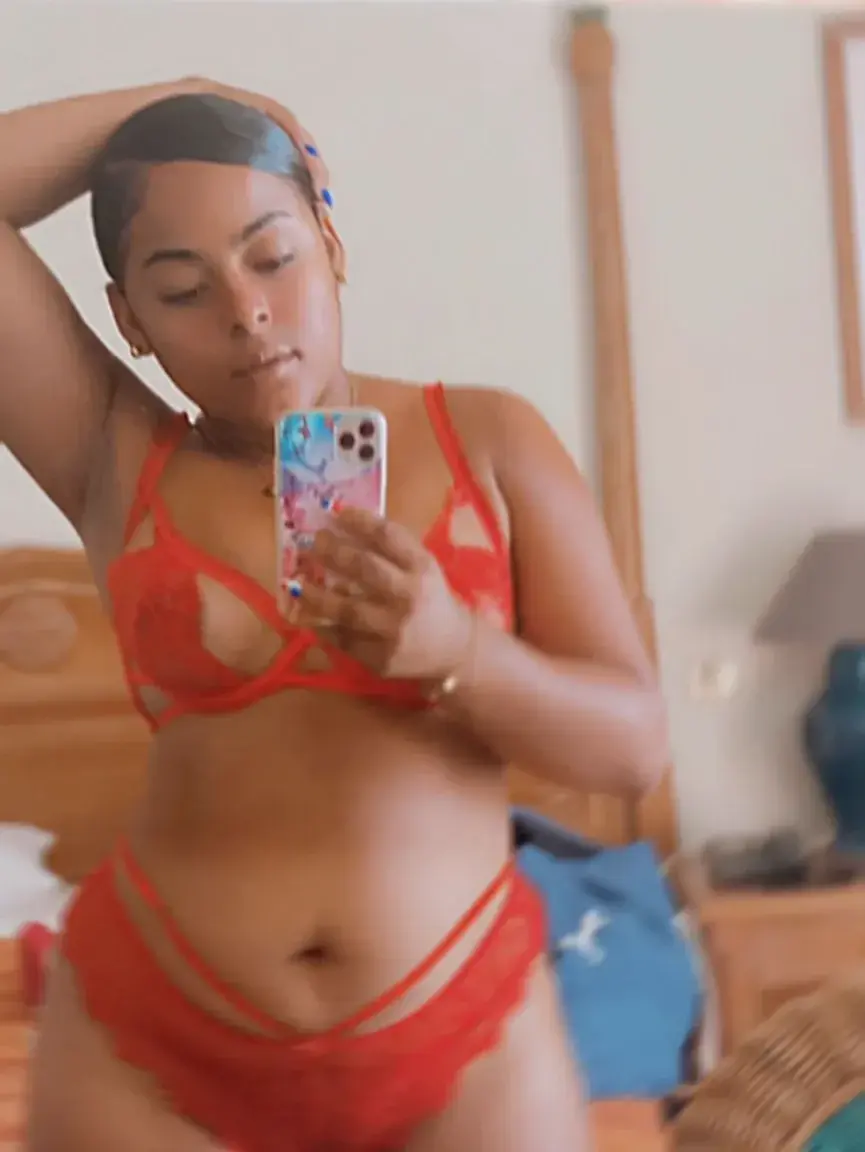 Leak & nude 3 — Laloca