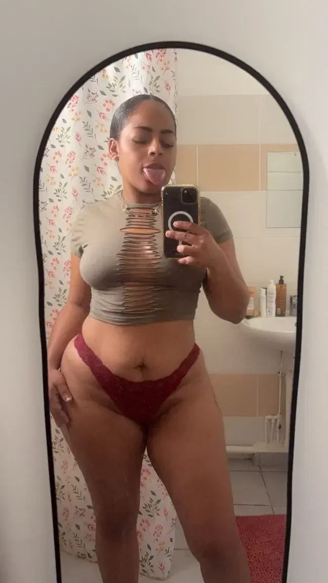 Leak & nude 5 — Laloca