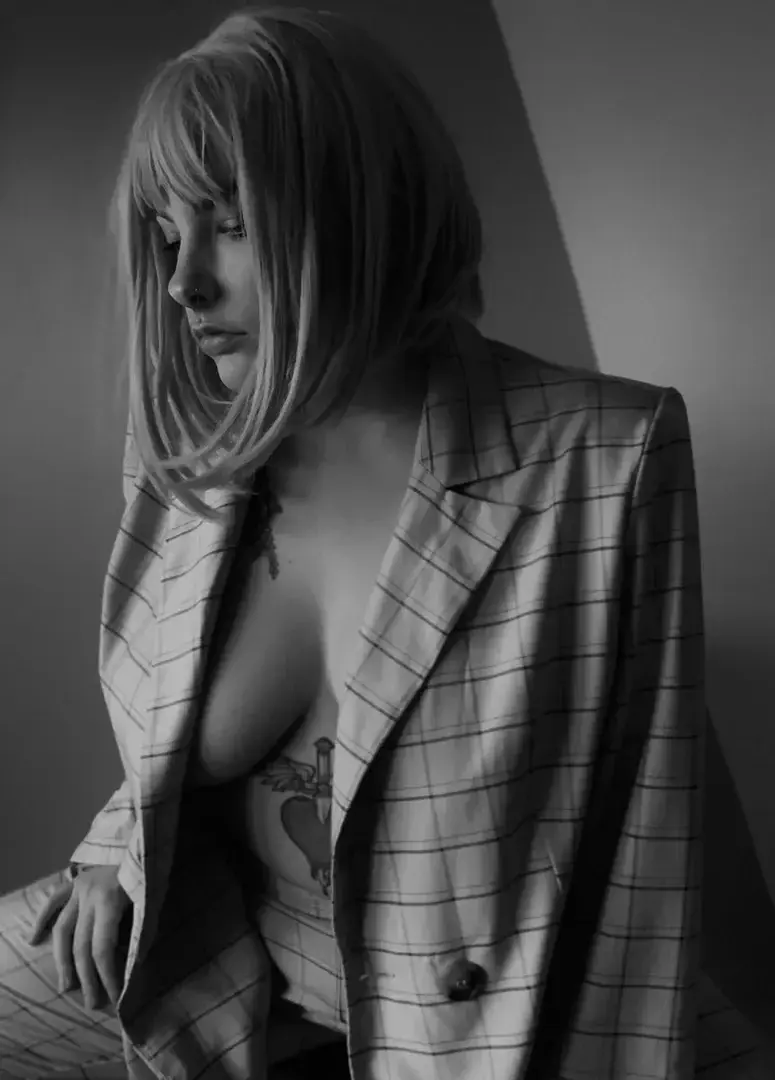 Leak & nude 2 — le_cri_de_persephone