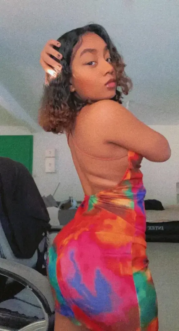 Leak public de Laily_off — « 🍬 » (nude) sur MYM