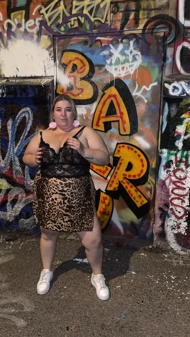 Leak & nude MYM — Bettyboobs_bbw : « J’adore ce genre d’endroit ♥️♥️ » (MYM)