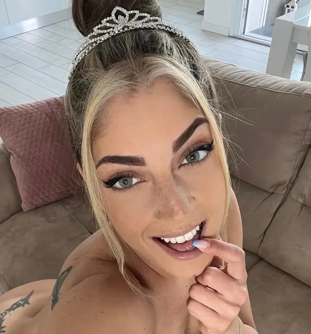 Leak & nude 3 — Jessios