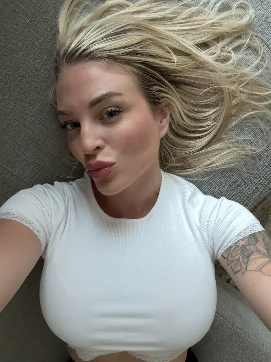 Leak & nude MYM — margotdulac : « Mon abonnement MYM 100% gratuit ♥️ » (MYM)