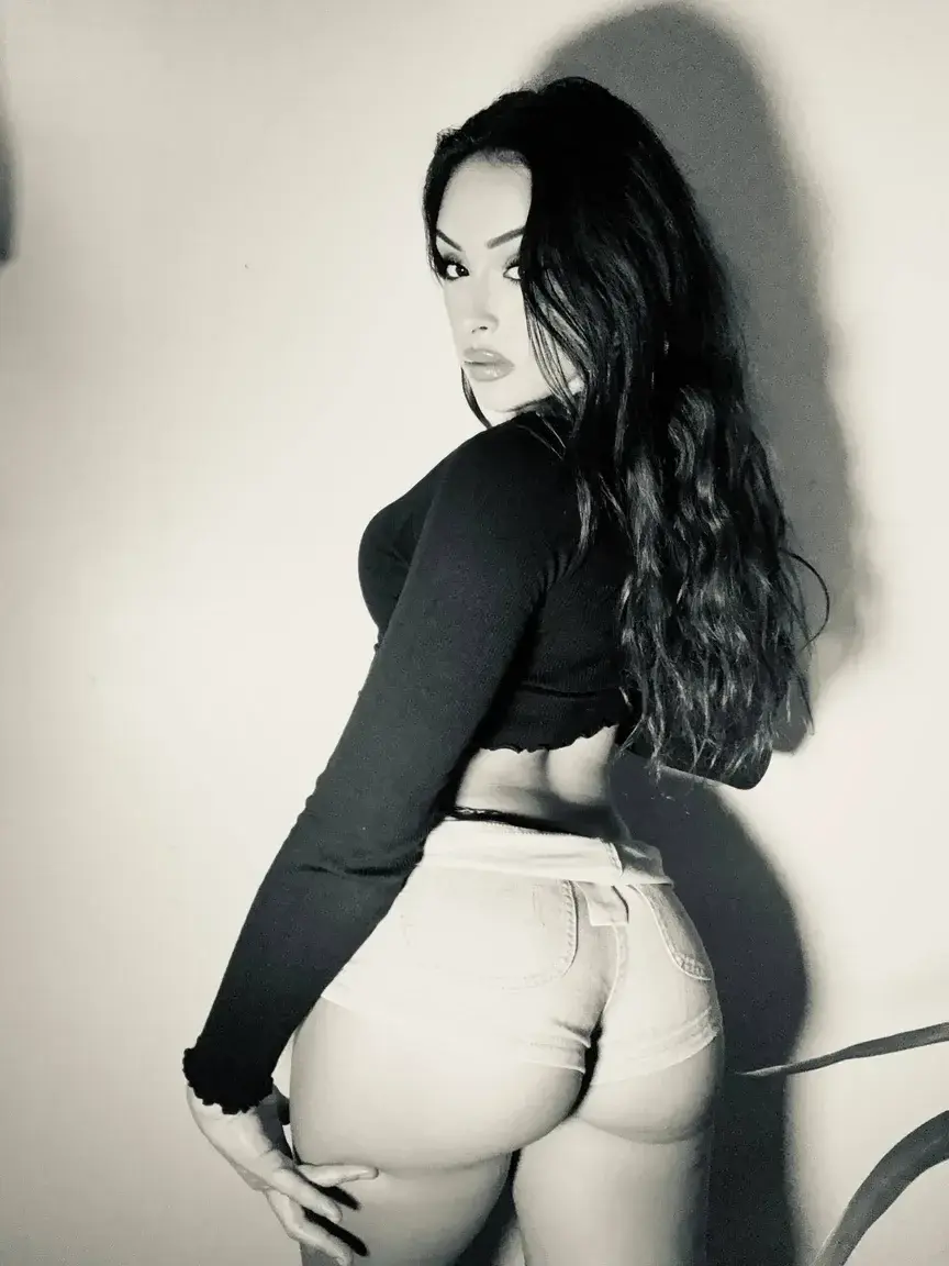 Ma page est gratuite jusqu’à demain matin mes bb 🩵