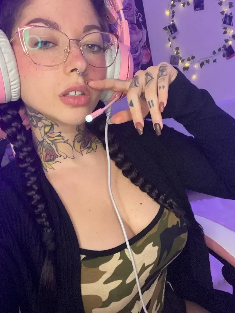 Leak & nude 1 — Alerosebunny