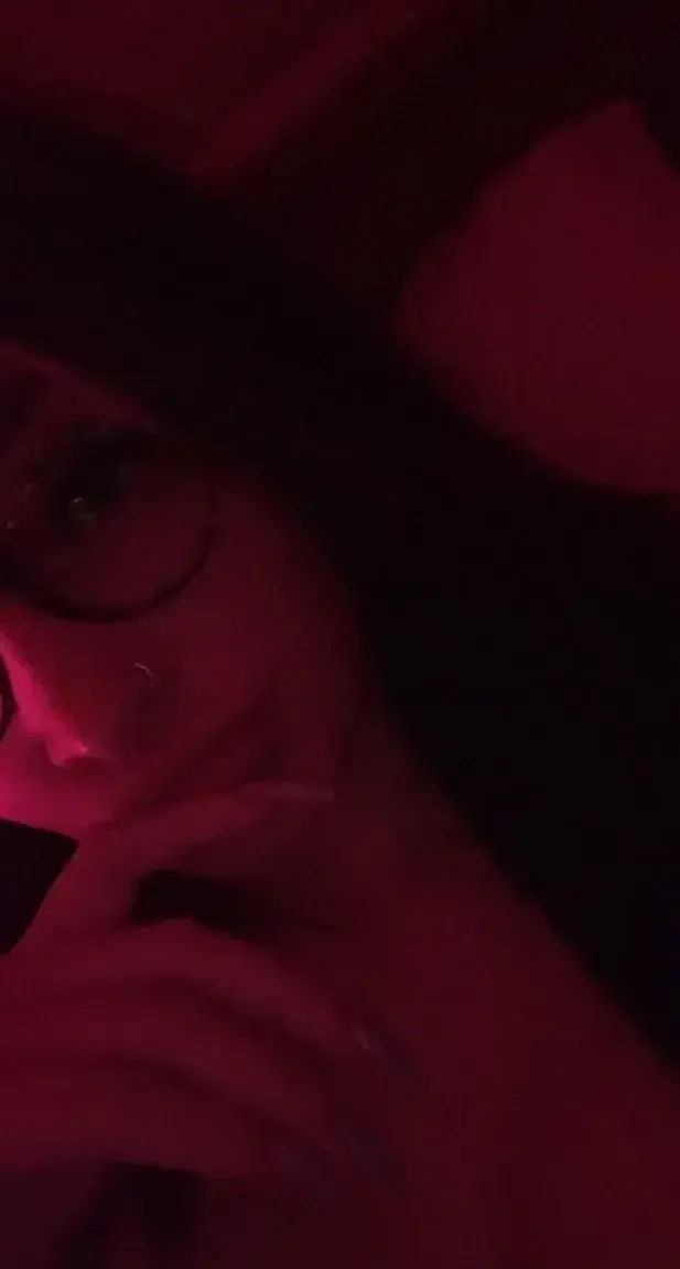 Leak & nude 4 — jmenbatslesboobs_