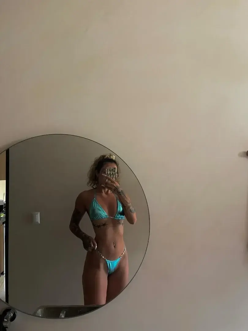 Leak public de Peachygirl — « description de la photo » (nude) sur MYM