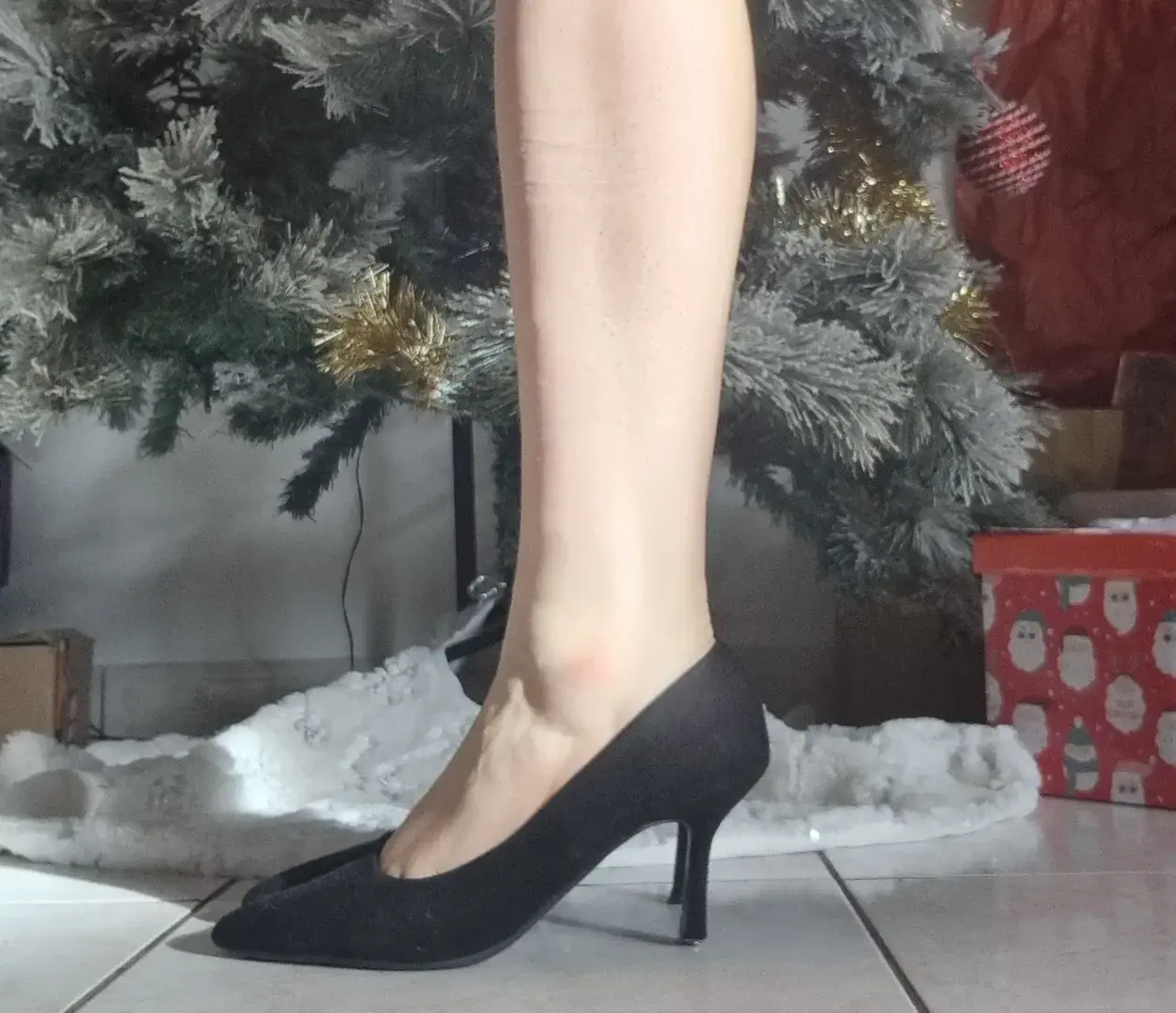 Leak & nude 3 — Feet_sensuel_