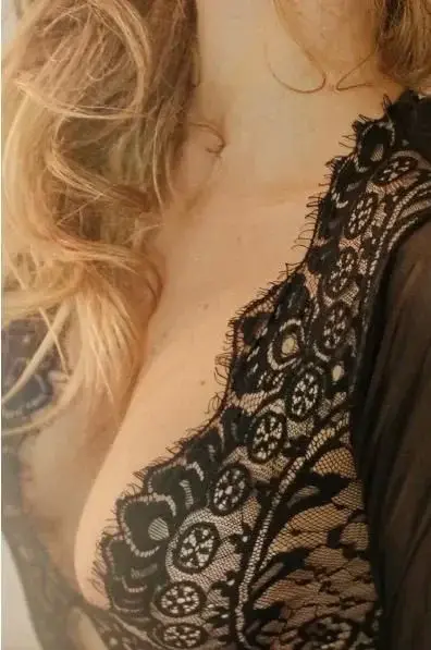 A_carolina - Photo exclusive MYM 1 | French Modèles