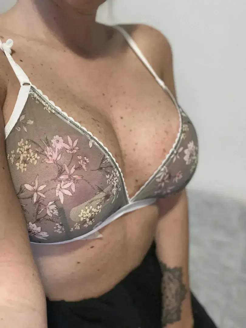 Leak & nude 2 — Blondiehotbunny