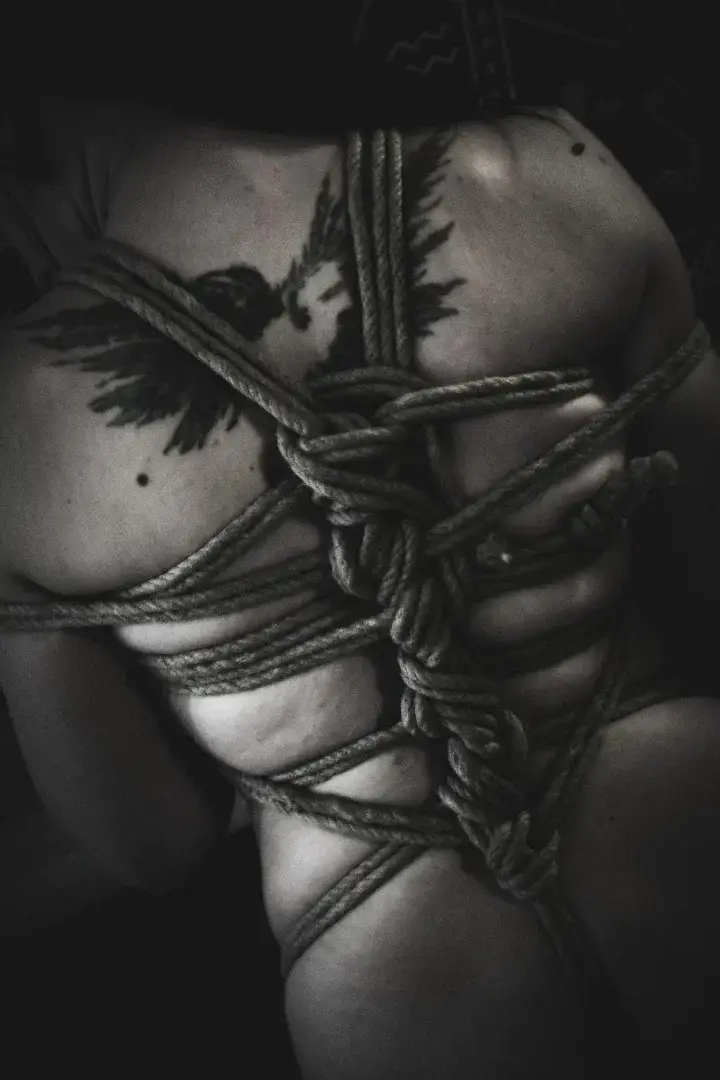 miss_illusion - Photo exclusive MYM 2 | French Modèles
