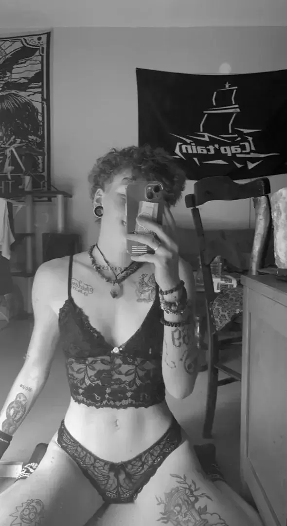 Leak & nude 4 — Littlelady15