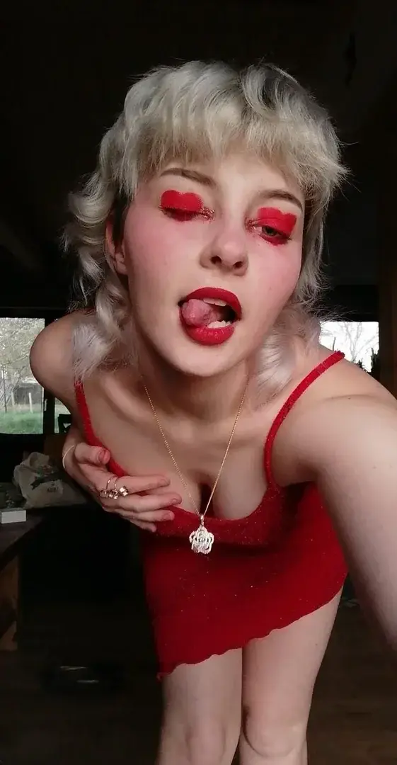 Valentine's day was sexyI'm finally back