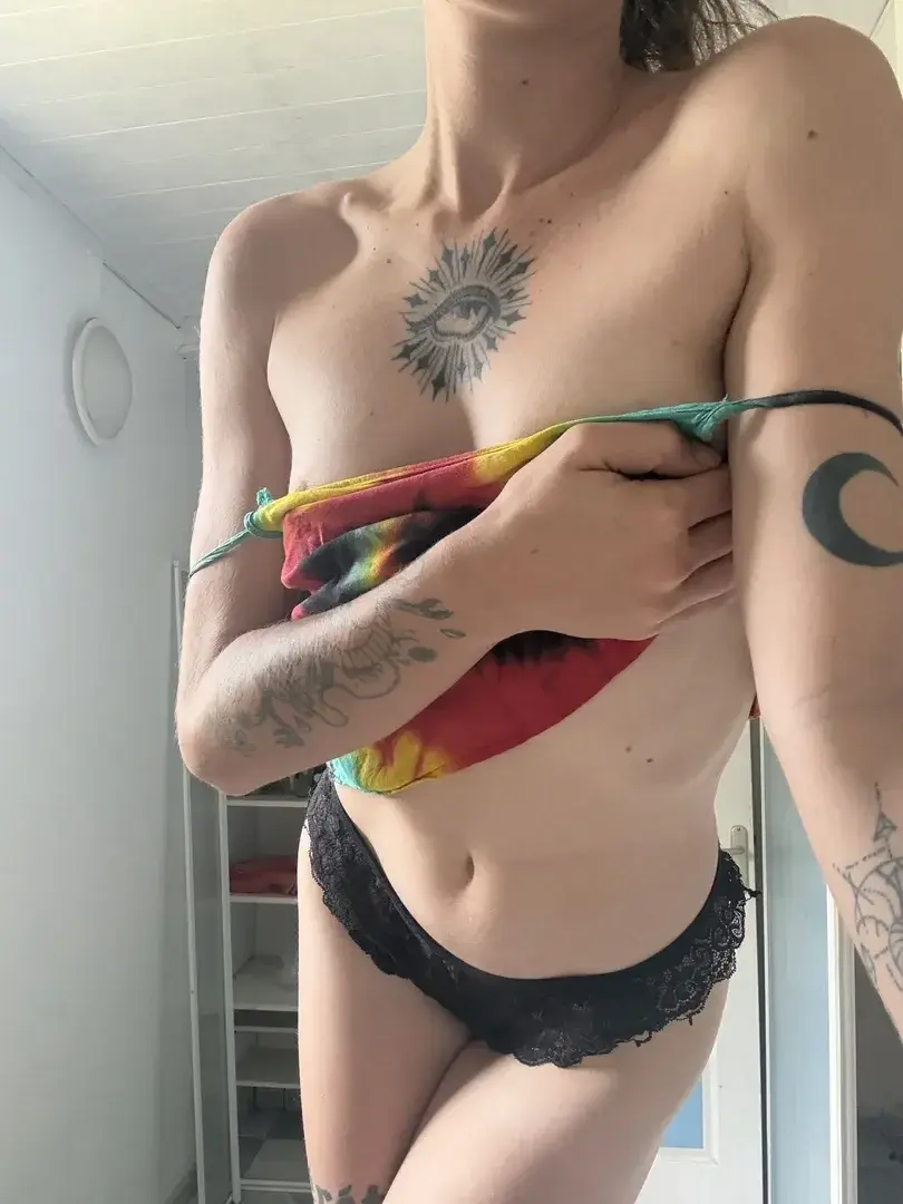Leak & nude 1 — Salamesh