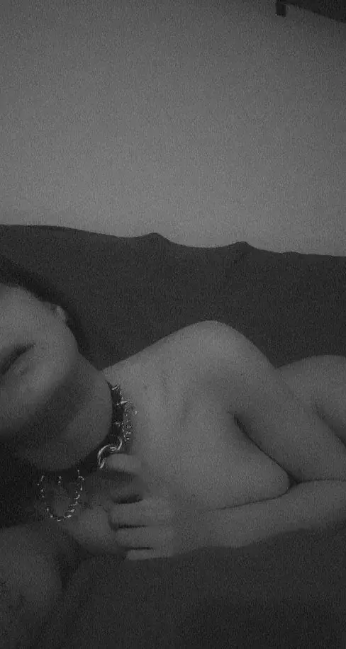 Leak & nude 4 — vause
