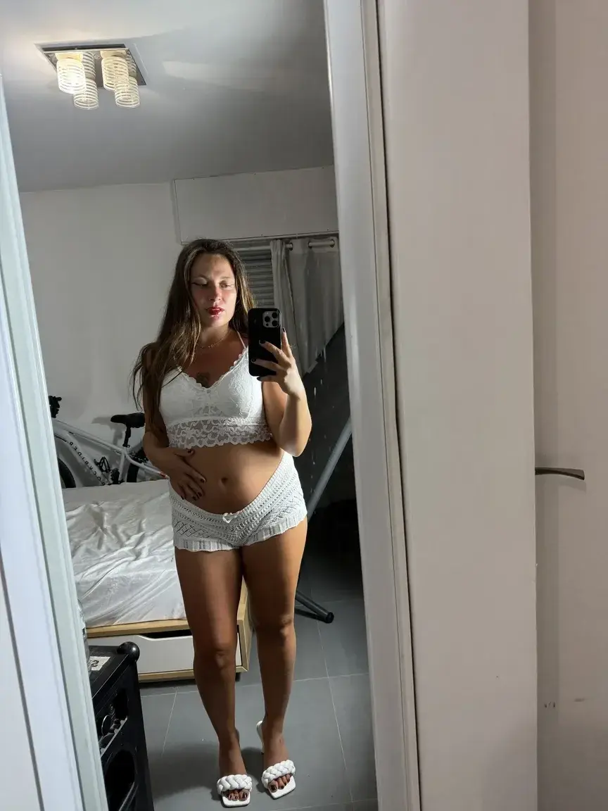Leak & nude MYM — justineangela : « Bonsoir » (MYM)