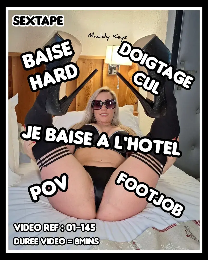 Leak & nude MYM — Maddy-keys : « Ref video 01-145 : Je me fais démonter a l'hotelDuree video : 8 minsJe suis au ski, et le soir a l'hotel ca chauffe grave ! Mon pote est en train de toucher sa bite en me regardant, alors je le chauffe en lui faisant un petit strip tease, puis me masturbe sur le lit devant lui. Je le branle avec mes pieds en me masturbant, puis me retourne pour le branler avec mes pieds en lui montrant mon cul a 4 pattes. Il me doigte le cul pendant ce temps la. Il a la bite super dure et fini par me la rentrer dans la chatte, il me démonte super fort ! J'adore ca ♥️🔞 jusqu'à m'honorer avec de grosse giclées de sperme ! J'ai vraiment kiffé 🤭 » (MYM)
