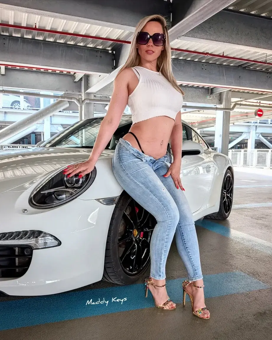 Met un ♥️ si tu es cap de tournee une sextape amateur en pleine journee en lieu public