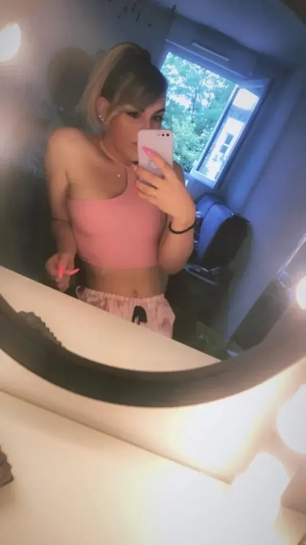 La_blondetrans - Photo exclusive MYM 3 | French Modèles