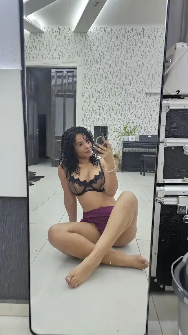 Leak & nude MYM — Lita_ola : « Tu peux entrer gratuitement sans code, je t’attends dedans 😘 » (MYM)