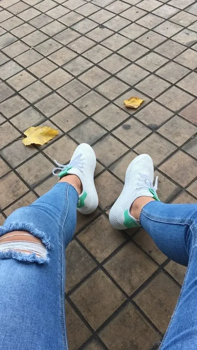 Leak & nude 2 — Twinsfeets