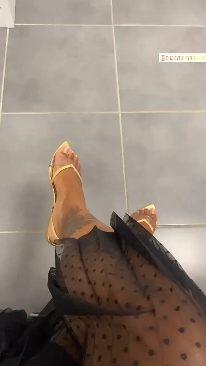 Leak & nude 1 — Feet972
