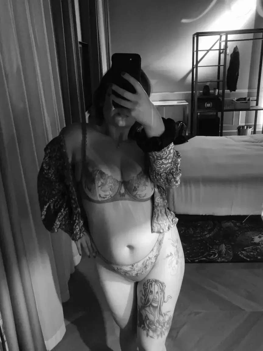 Lisebitch - Photo exclusive MYM 5 | French Modèles