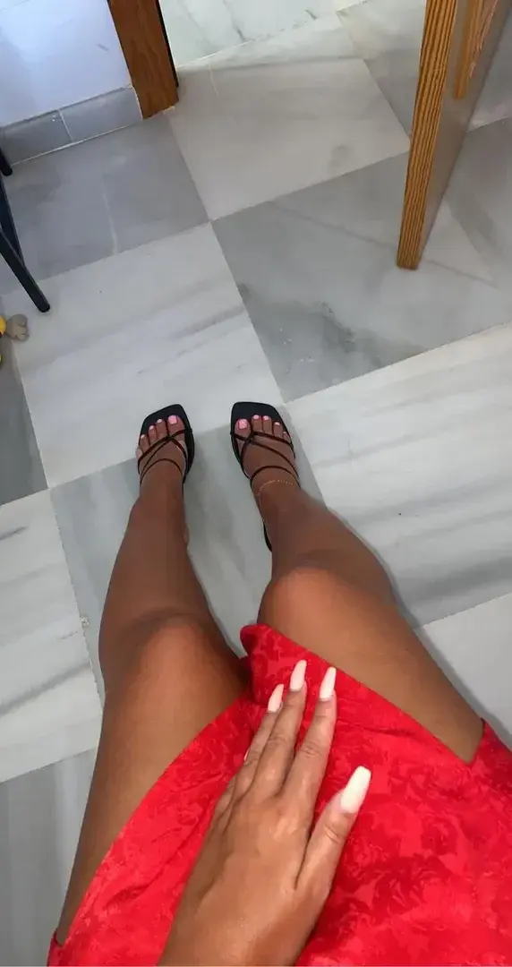 Photo de couverture de Feetsbyv