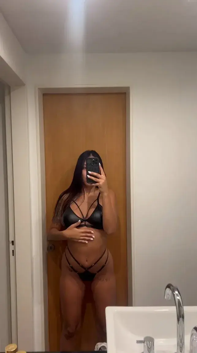 Abo gratuit à vie 🧡Viens discuter en DM 🫣