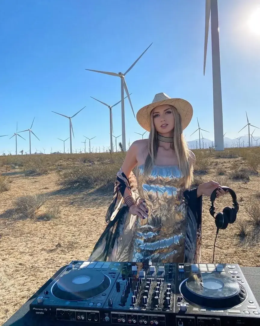 My fav look for my music video shoot 🥰