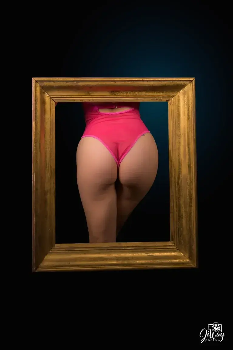 Leak & nude 5 — La_siciliana