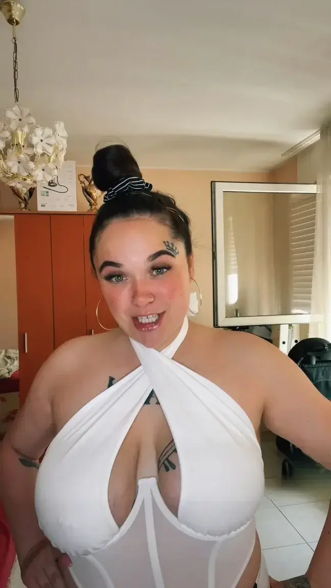 Leak & nude 1 — therealchiara