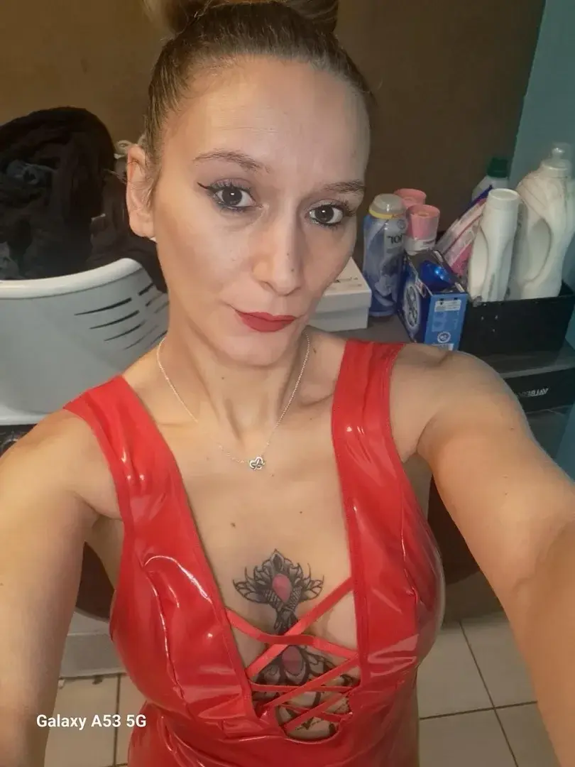 A_ngella - Photo exclusive MYM 4 | French Modèles