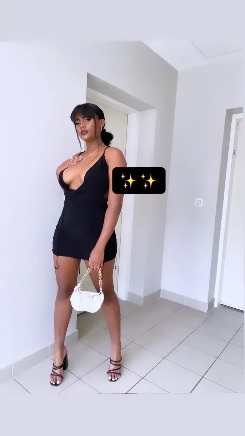 Leak & nude 1 — Babygyal_km