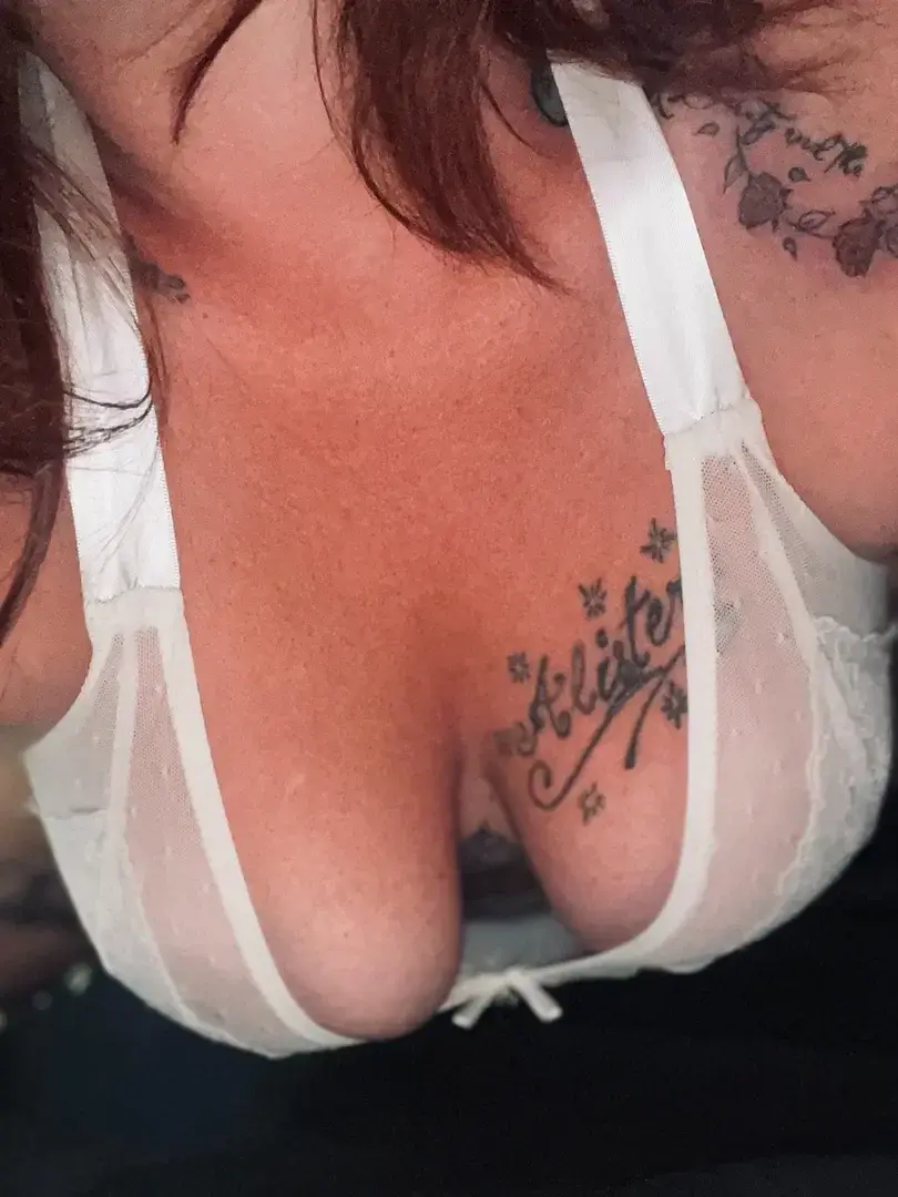 Mistykpink — média 8 | French Modèles