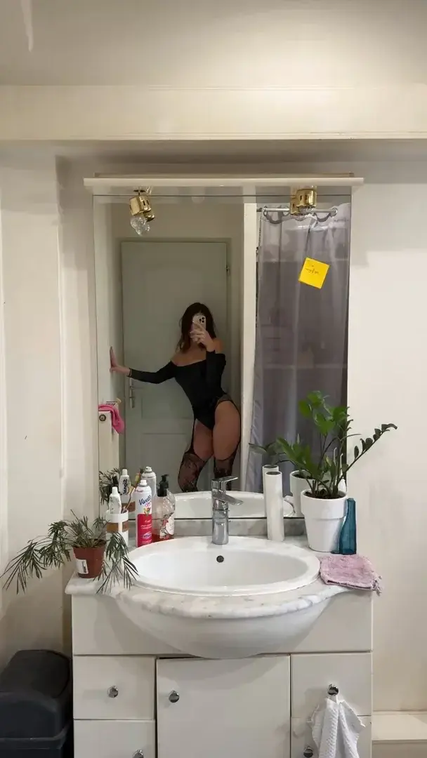 Leak public de Petit_Tigre — « 20% de réduction sur l'abonnement  avec BIENVENUE20💕 » (nude) sur MYM