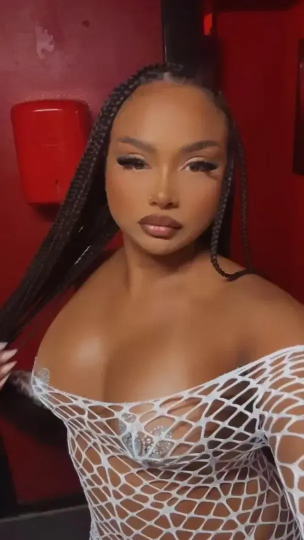 Bossy - Vidéo exclusive MYM | French Modèles